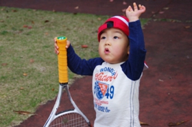 ボールは1バウンド以内に返球